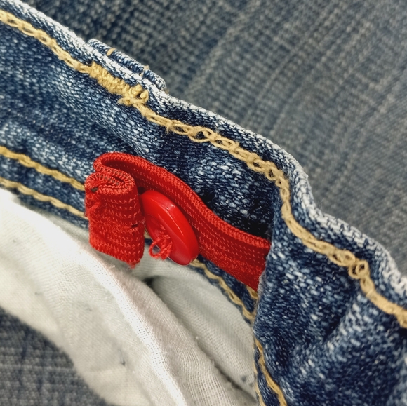 SOUTH POLE Vintage Kid's Distressed Look Relaxed Fit Denim Jean Shorts 6 Boys - Picture 6 of 8